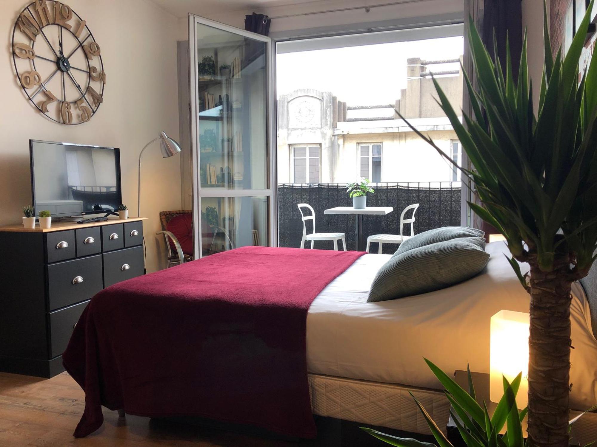 Avec Balcon & Parking Gratuit - Gare *